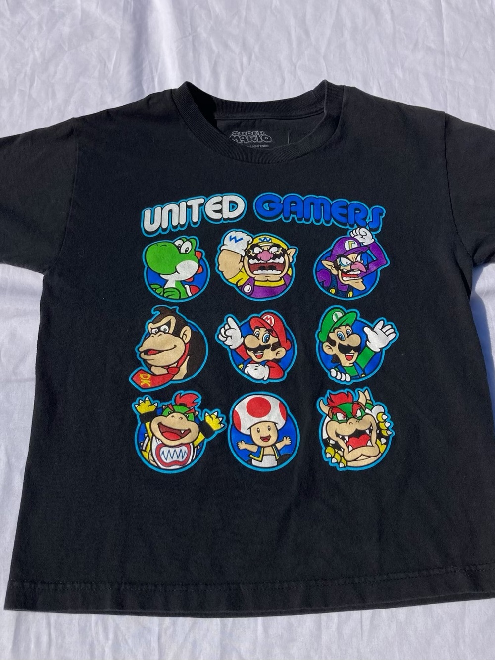 Nintendo Super Mario Bros United Gamers Graphic T-shirt Black Boys M 2012